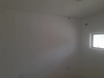 2 Bedroom Flat & Apartment