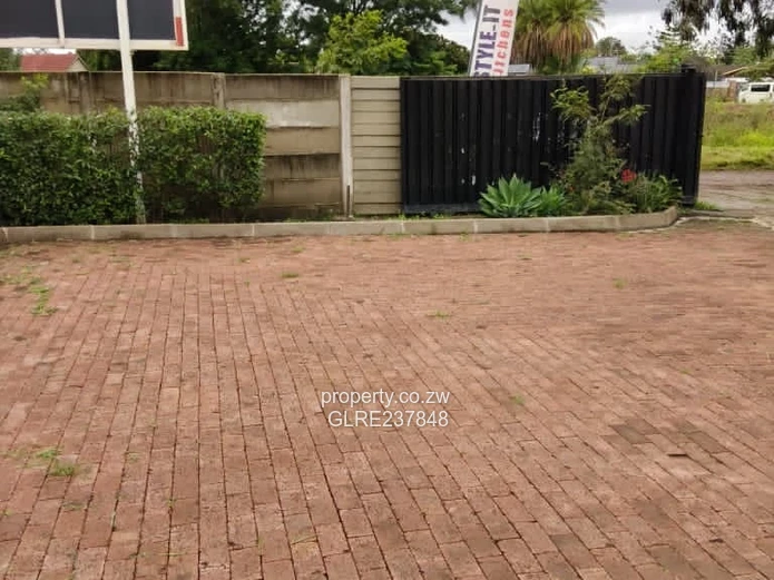 Bluffhill 5 Bed House for Rent