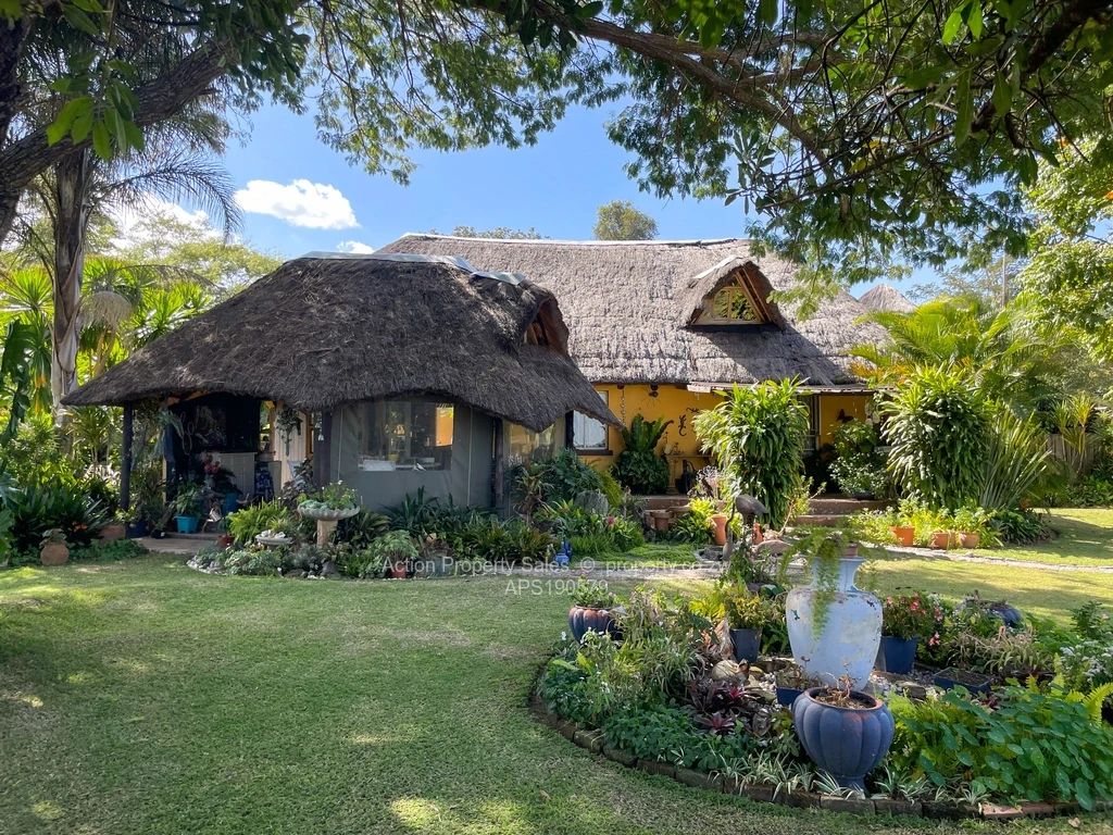 3 Bed Houses for Sale in Lake Chivero APS190579