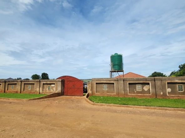 Charming 2-Bed Cottage with Borehole in Tynwald, Harare