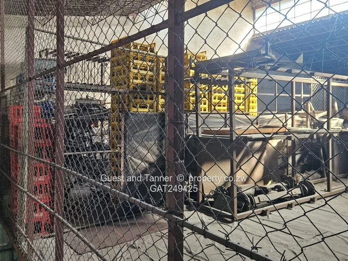 Prime Willowvale Industrial / Commercial Property For Sale