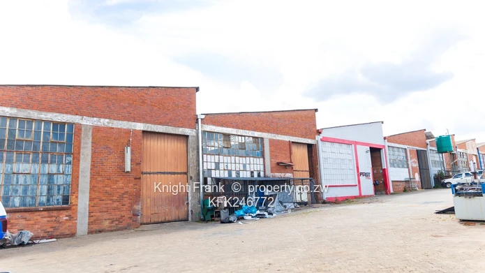 Msasa Warehouse 748m² - A choice of 2 units 