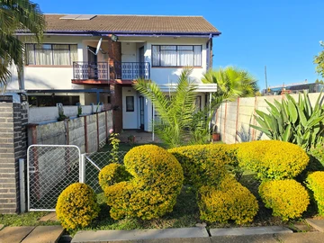 2 Bedroom Duplex For Sale In Avondale 