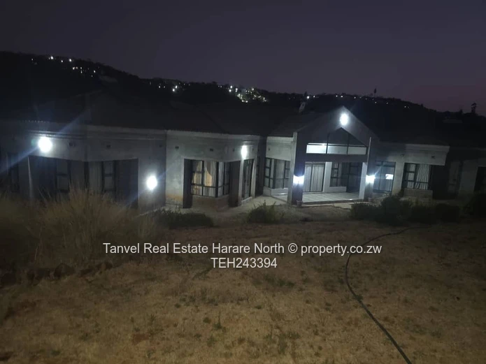 CARRICK CREAGH HOUSE FOR SALE.  6 beds 2 with ensuites  Spacious fitted kitchen  3 lounges  Dining  