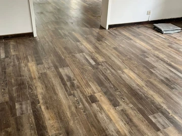 2 Bedroom Flat & Apartment