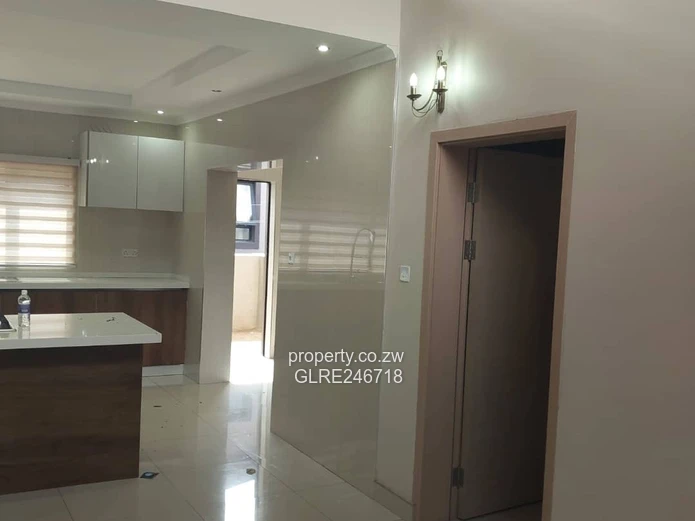 Spacious 3BR/2BA Arlington Home with Borehole — Harare South