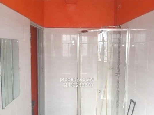 Secure Walled 3-Bed Home in Rydale Ridge - Garage, Verandah