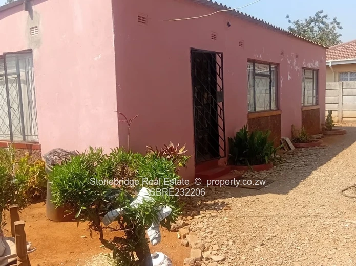 2 Bedroom Mahatshula North Cottage to rent