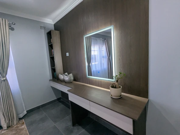 5 Unit Townhouse Complex