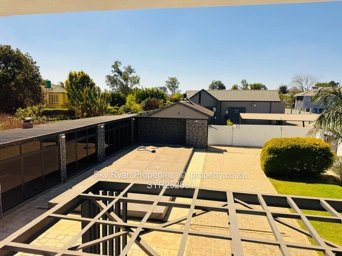 Borrowdale Helensvale House For Sale