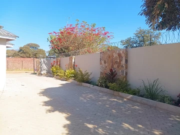 2 Bedroom Garden Flat