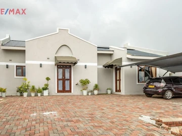 Your Dream Home Awaits At PEAKWOOD Village