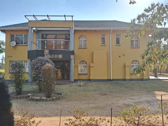 8 Bedroom House