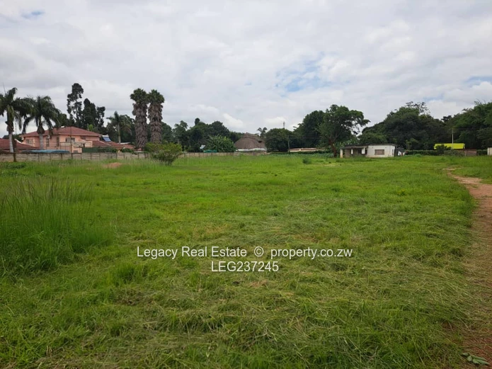 Exclusive 8,119sqm Stand With Borehole,Prime Development Land Just off Borrowdale Road