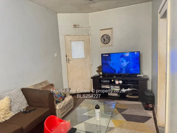 1 and half bedroom for sale in avenues