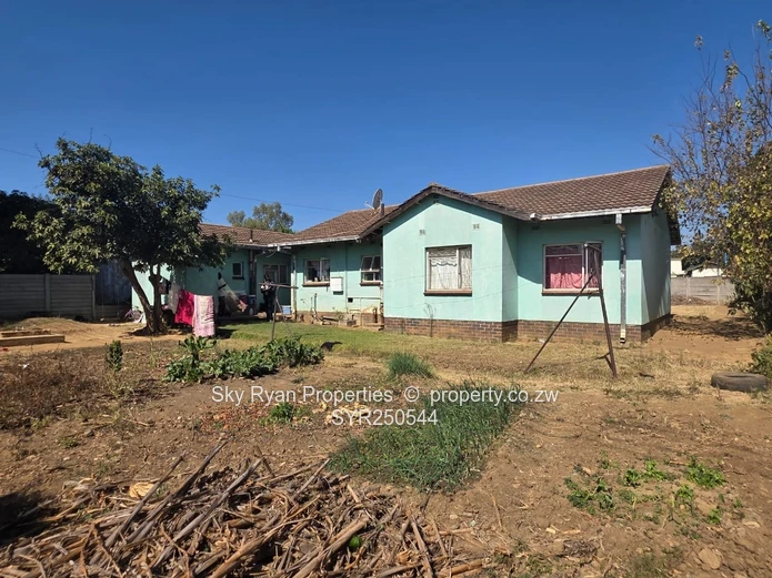 Ashdown Park House For Sale 