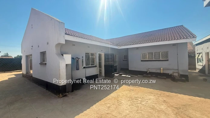 Solid neat family home!!!