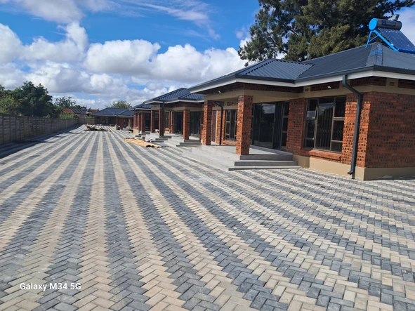 8 Unit Townhouse Complex