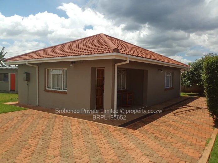 Gletwin neat 2 bed cottage for 1 November2025