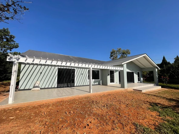 Newly Renovated Home In Mandara to Modern Taste!