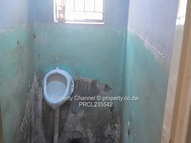 24-Hour Bottle Store – Unit N, Chitungwiza