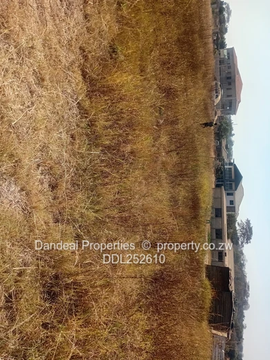 1000m2 Serviced Stand in Bluff Hill — Sewer & Water