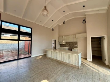 4 Bedroom Garden Flat