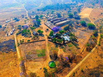 Farm & Agricultural Land