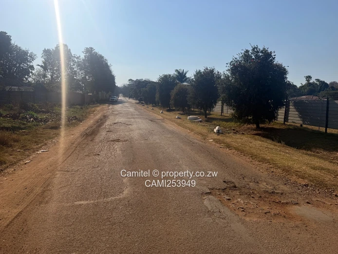 Greendale North 5,300m²-Sewer and Borehole including Tarred Road Frontage Plot