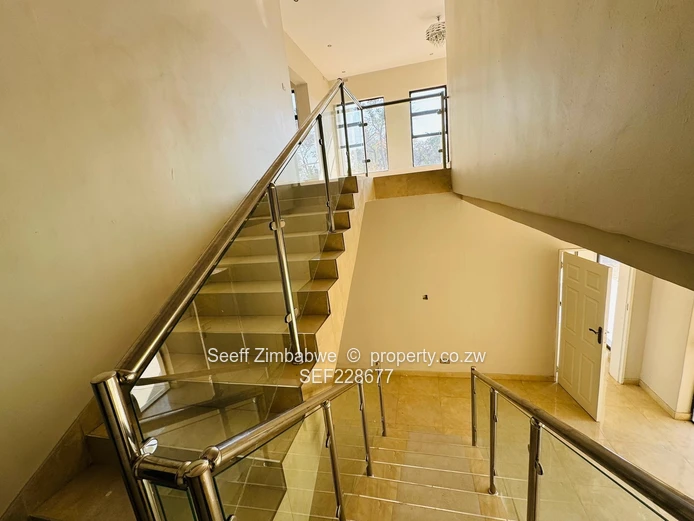 A Serene Luxury Home in Folyjon, Glen Lorne