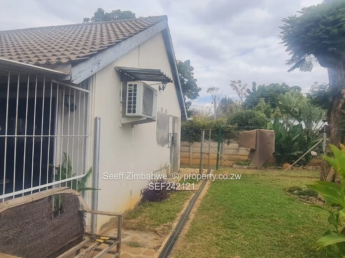 Eastlea 4-Bed Home with Lush Garden & Borehole