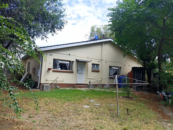 3 Bedroom Garden Flat