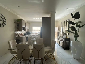 4 Bedroom Garden Flat