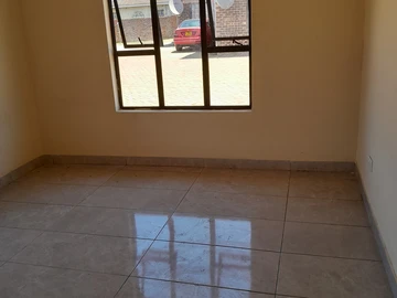 2 Bedroom Garden Flat