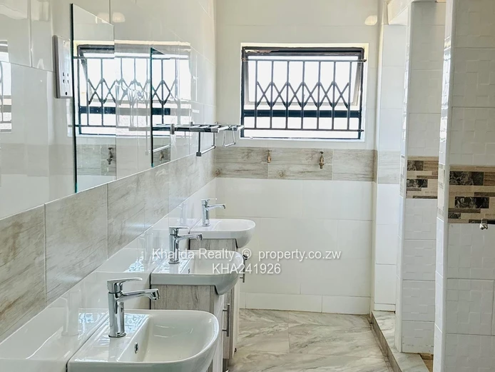 Investment Property for Sale – Bindura Near Ezekiel Guti University (Sole Mandate)