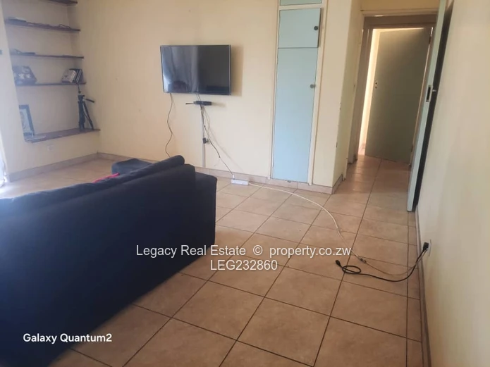  Modern 2-Bedroom Flat for Rent on Central Avenue