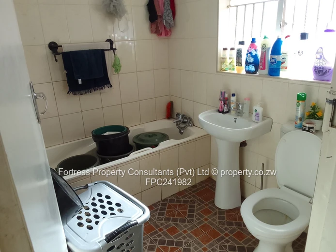 Brick 3-Bed Home in Mainway Meadows — Garage, Water Tank