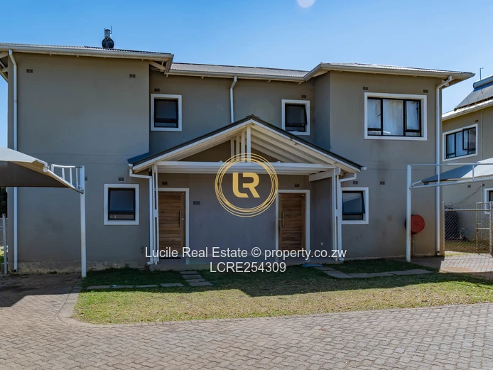 Modern 3- bedroom apartment to let