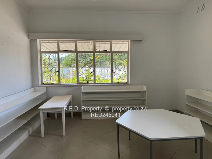 Versatile Property In Famona!