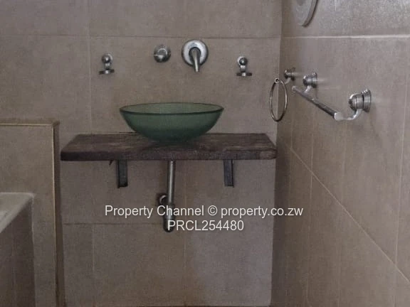 House (Furnished) For Sale In Glen Lorne