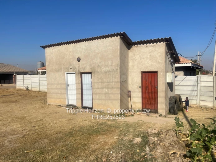 Budiriro 1 - 2 Roomed Corehouse on 300m² Main Road (Sole Mandate)