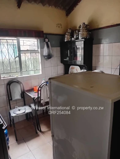 5-Bed Gated Chitungwiza Unit A extension $40k