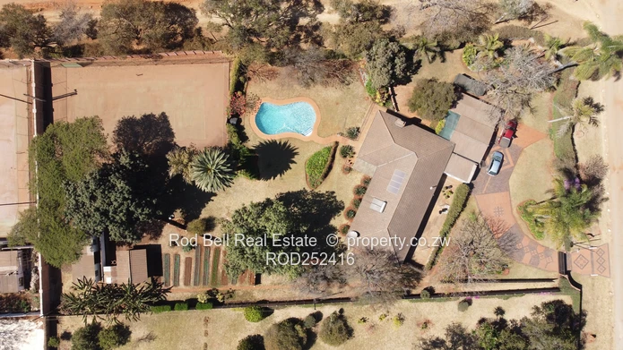 Neat 3 bedroom corner property
