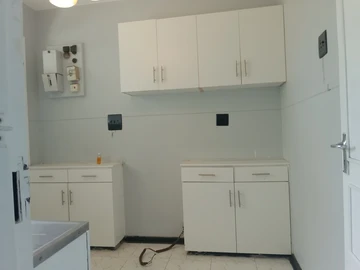 2 Bedroom Flat & Apartment