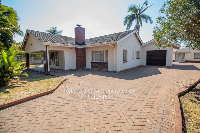 Charming Family Home with Two Cottages in Marlborough 