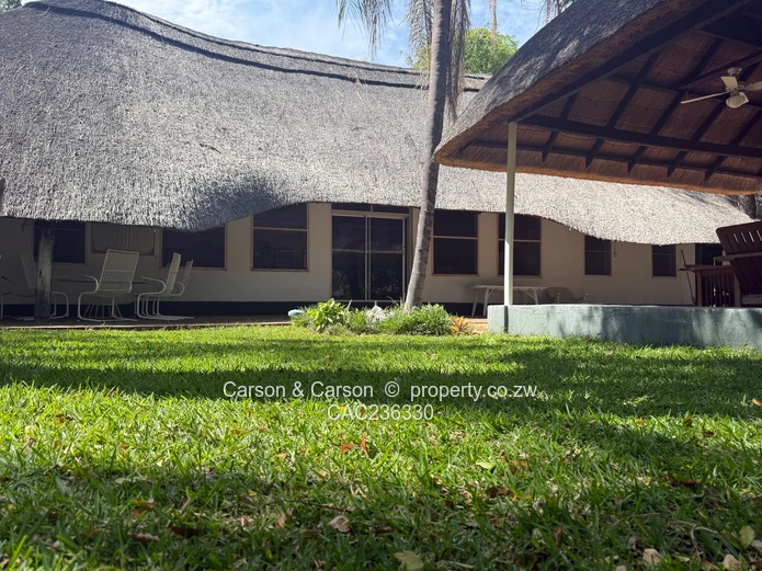 Exclusive: Msuna Island - Kingfisher Guest House