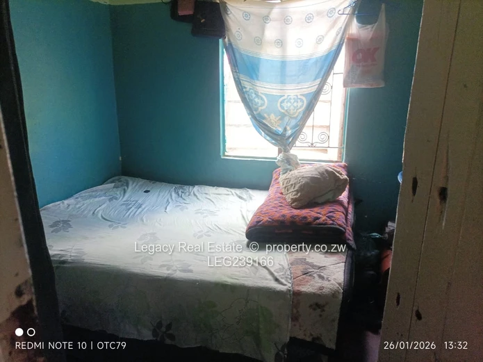 Solid 4-Bedroom House for Sale – Glen View 2