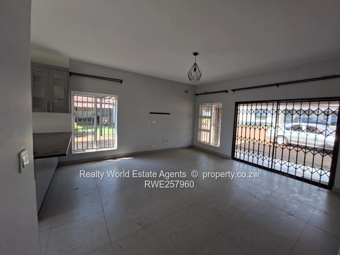 Modern Three Beds Unit for Rent - Meyrick Park