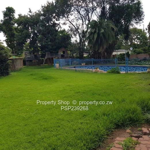Family Home in A Leafy Suburb!