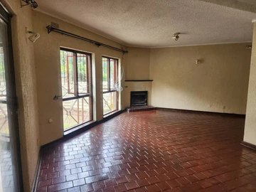 3 Bedroom Flat & Apartment